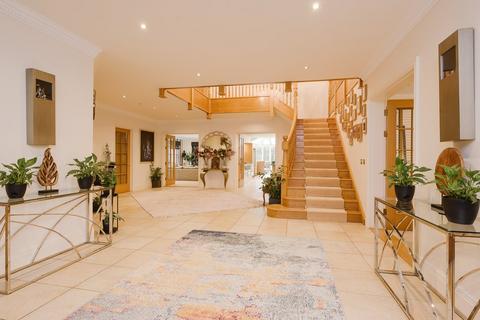 5 bedroom detached house for sale, Fairoak Lane, Oxshott, Leatherhead, KT22