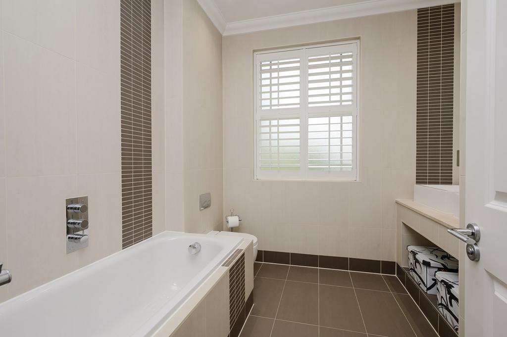 Bedroom 1 Ensuite