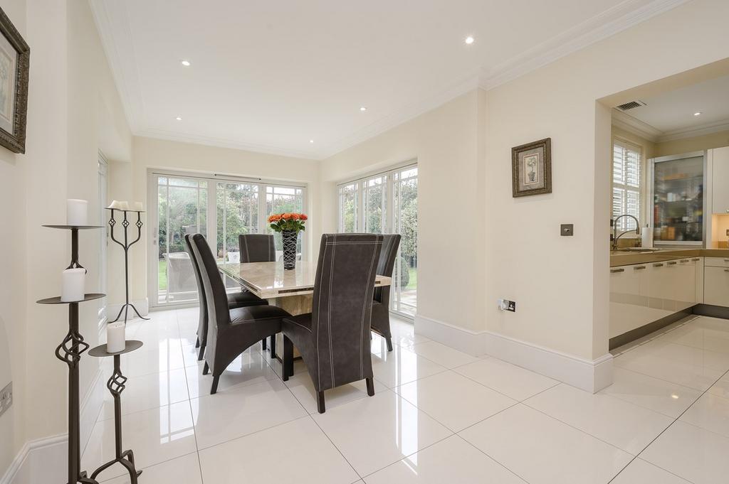 Breakfast Room