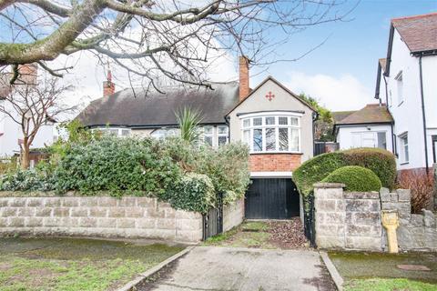 2 bedroom detached bungalow for sale - Talton Crescent, Prestatyn, Denbighshire LL19 9HD