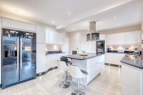 4 bedroom detached house for sale - Osbourne Road, The Oakalls, Bromsgrove, B60 2TF