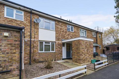 18 Eastwell Close, Beckenham, BR3 1TY