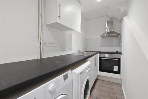 3 bedroom flat to rent, Portland Place, Marylebone, London