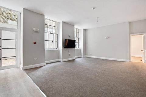 3 bedroom flat to rent, Portland Place, Marylebone, London