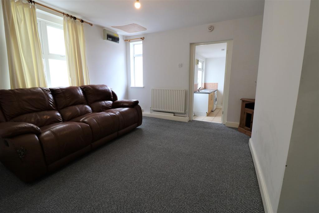 Queen Street, Market Rasen, LN8 1 bed flat £450 pcm (£104 pw)