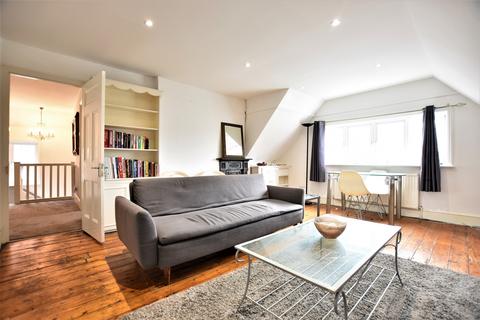 Flat 3, 11 West Park, London, SE9 4RY