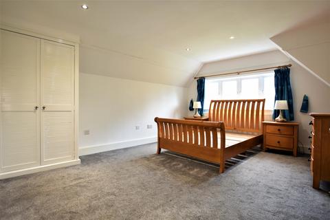 Flat 3, 11 West Park, London, SE9 4RY