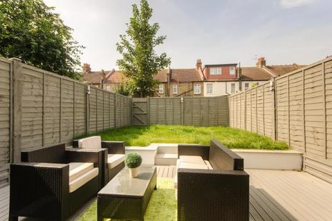 Flat 1, 65 Caithness Road, Mitcham, CR4 2EY
