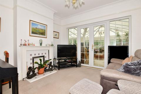 4 bedroom detached house for sale, Kingsgate Avenue, Broadstairs, Kent