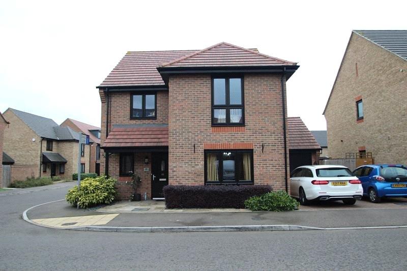 Egbert Close, Hornchurch, RM12 4 bed detached house £2,450 pcm (£565 pw)