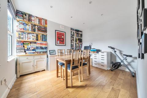 33 Ambergate Street, London, SE17 3RY
