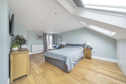 33 Ambergate Street, London, SE17 3RY