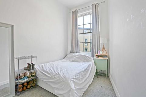 1 bedroom apartment to rent, Crossway, Stoke Newington