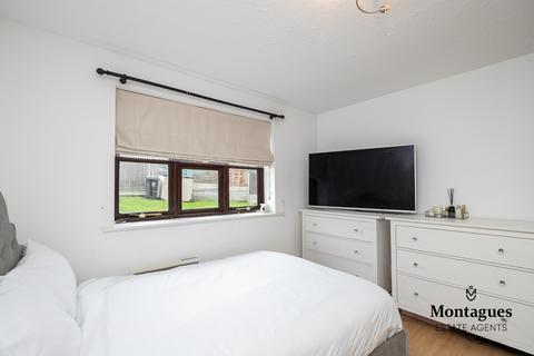 9 Orchid Close, Abridge, Romford, RM4 1DF