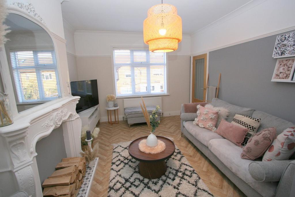 Monks Avenue, West Monkseaton, NE25 2 bed apartment £695 pcm (£160 pw)