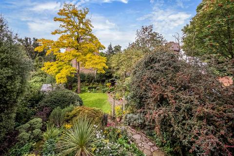 Second Floor Flat, 19 Carleton Road, London, N7 0QZ