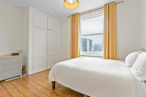 Second Floor Flat, 19 Carleton Road, London, N7 0QZ