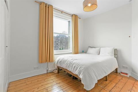 Second Floor Flat, 19 Carleton Road, London, N7 0QZ