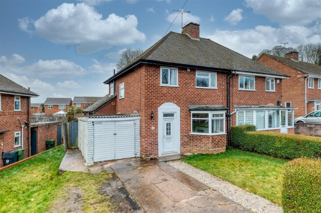 Maple Road, Rednal, Birmingham, B45 9EB 3 bed semidetached house for sale £275,000