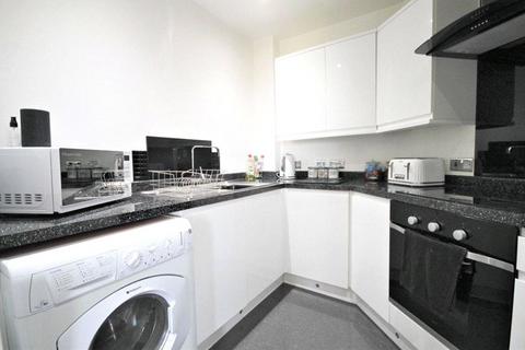 2 bedroom flat for sale, Bell Chase, Aldershot, Hampshire, GU11