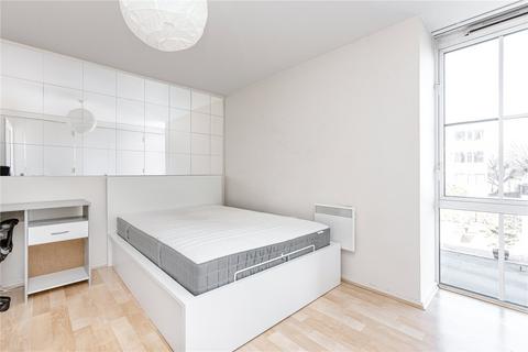 2 bedroom flat to rent, Bazalgette Court, Great West Road, London