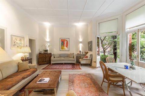 1 bedroom flat for sale, Egerton Gardens, Knightsbridge