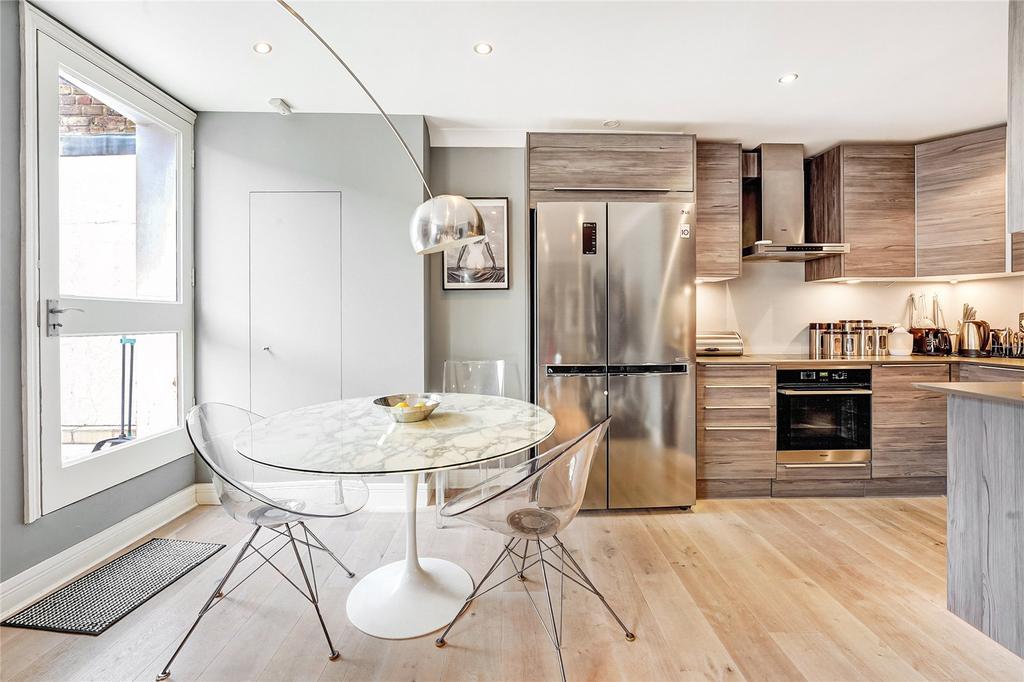 Kitchen/Dining Area