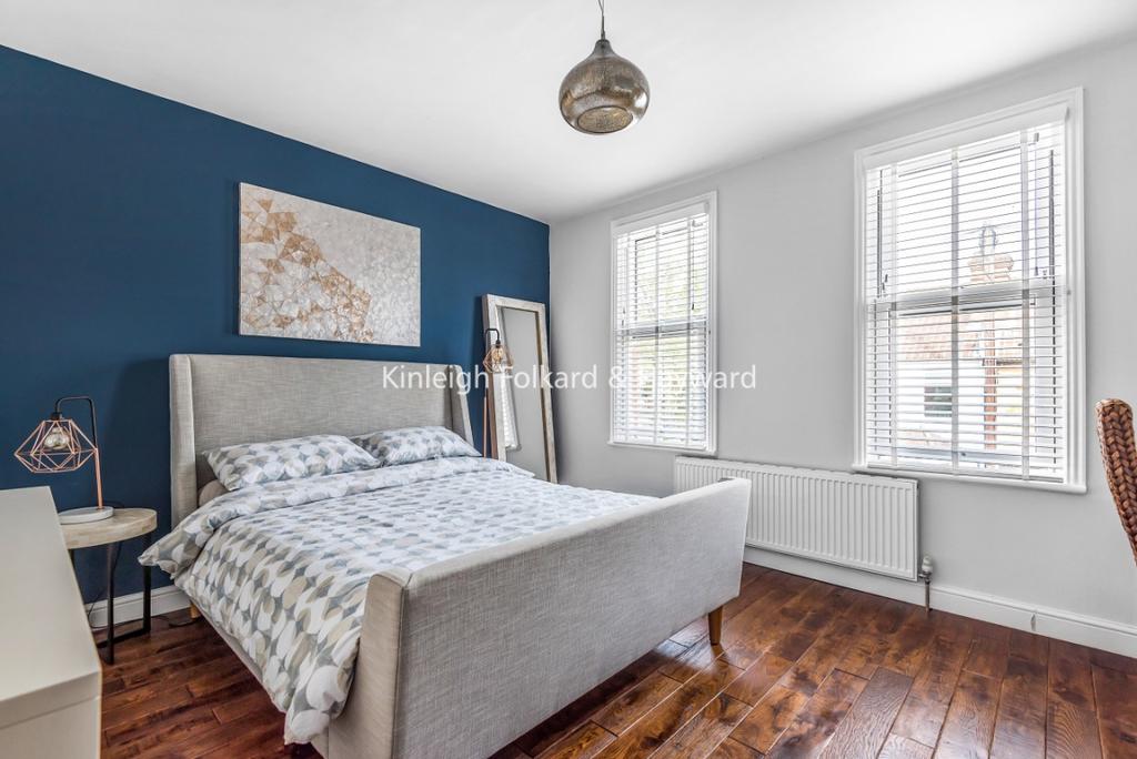Heathfield Road Bromley BR1 2 bed end of terrace house £1,900 pcm (£