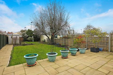 28 Millet Road, Greenford, UB6 9SG