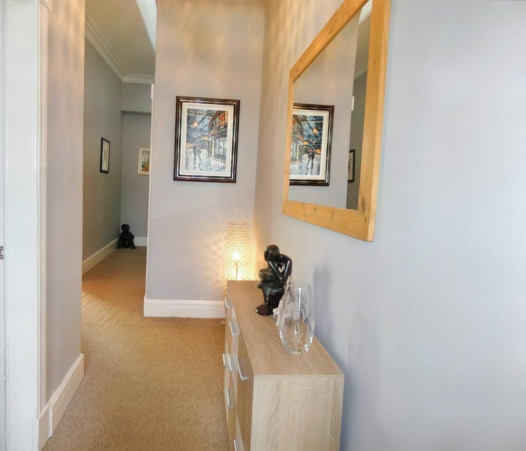 Caledonia Road, Ardrossan KA22 3 bed semidetached villa for sale £