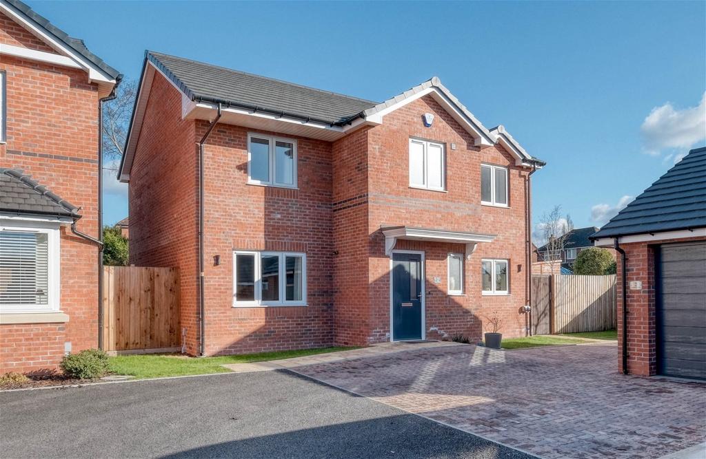 Marlbrook Rise, Marlbrook, Bromsgrove B61 0HW 4 bed detached house for