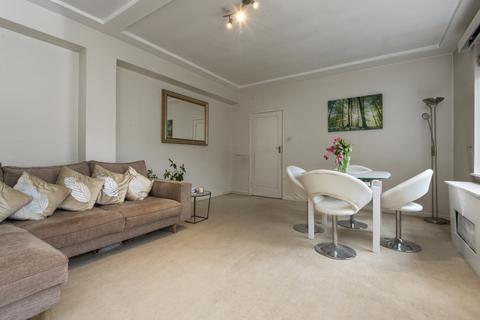 1 bedroom flat for sale, Paramount Court, Bloomsbury, London, WC1