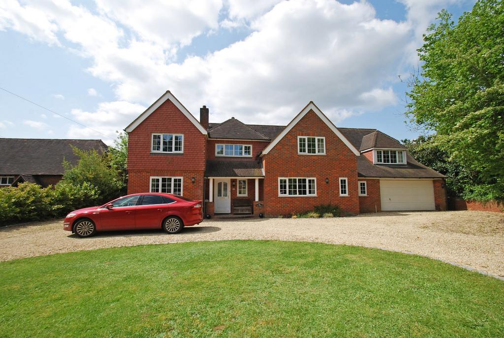 Walkwood Rise, Beaconsfield, Buckinghamshire, HP9 6 bed detached house