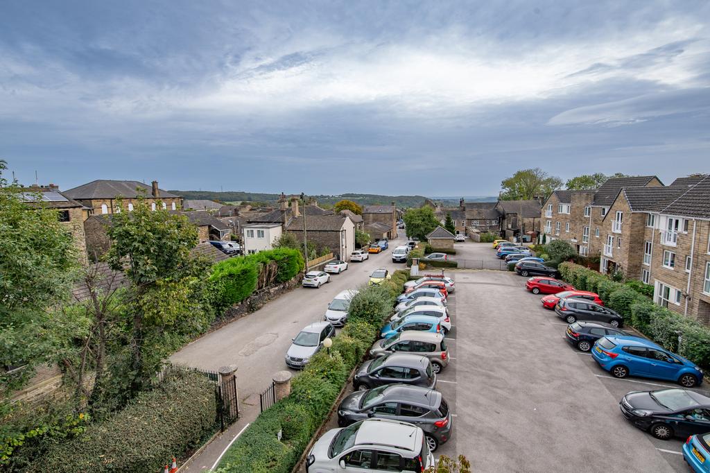 Sykes Court, Lindley, HD3 2 bed apartment £199,500