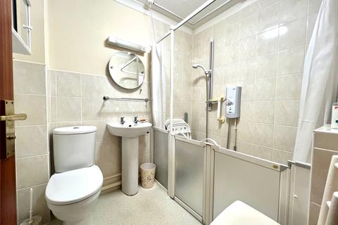 1 bedroom apartment for sale - Green Street, Old Town, Eastbourne, East Sussex, BN21