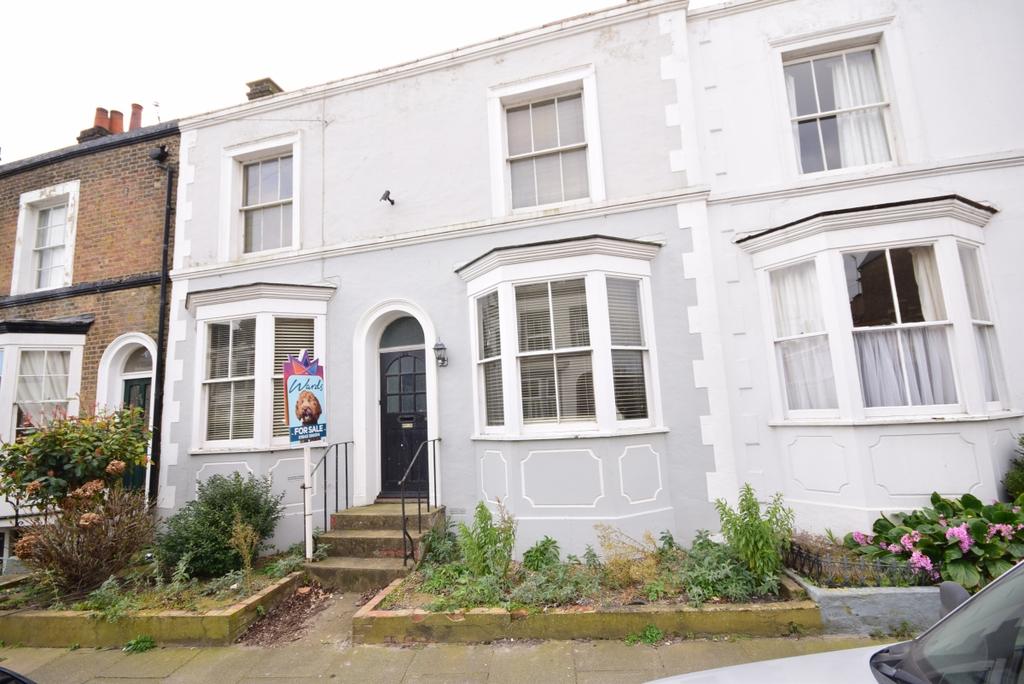 Royal Road Ramsgate CT11 3 bed terraced house £1,250 pcm (£288 pw)