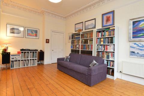 2/2 Summerside Street, Edinburgh, EH6 4NU