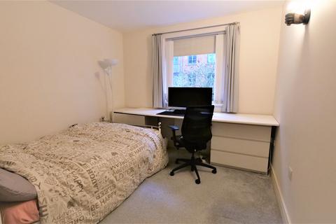 2 bedroom apartment to rent, Lower Chatham Street, Manchester M1