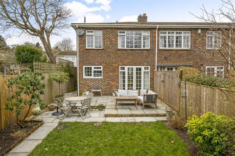 9 Heathfield Park, Midhurst, GU29 9HN