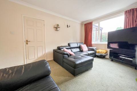 106 Blackford Road, Shirley, Solihull, B90 4BX