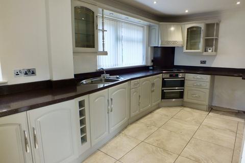 4 bedroom detached house to rent, Downing Drive, Great Barton IP31