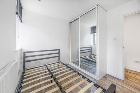 2 bedroom flat for sale - Swindon,  Wiltshire,  SN2