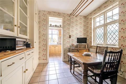 24 Hillside Gardens, Barnet, EN5 2NJ