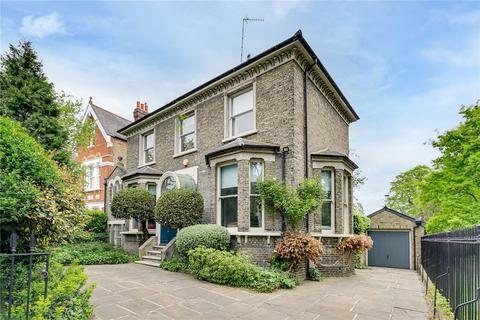 5 bedroom semi-detached house for sale, Trinity Road, London, SW18