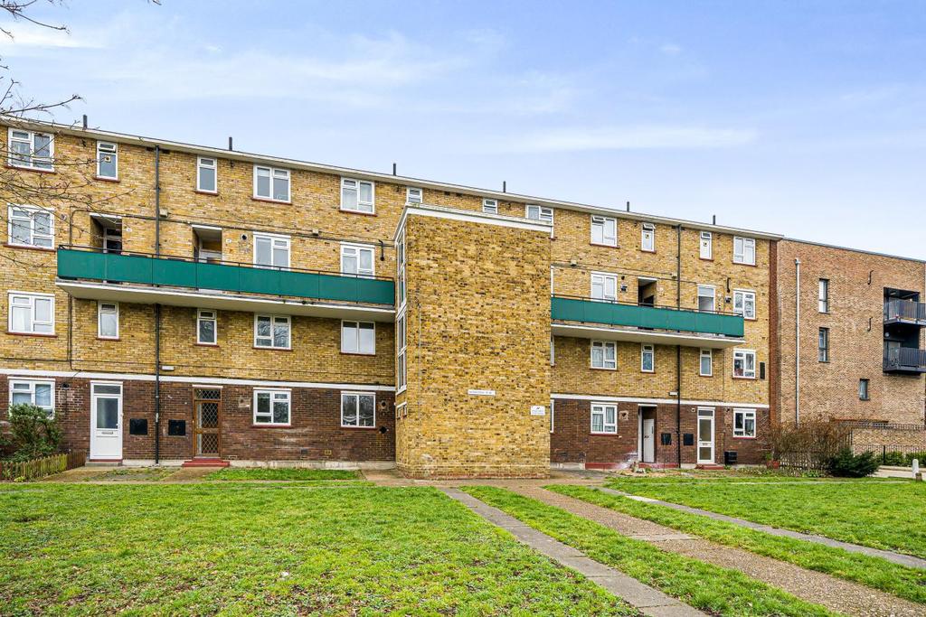 Lee Church Street, Blackheath 2 bed flat £300,000