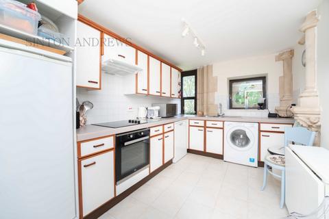 4 bedroom flat for sale, St Stephens Court, the Avenue, Ealing, W13