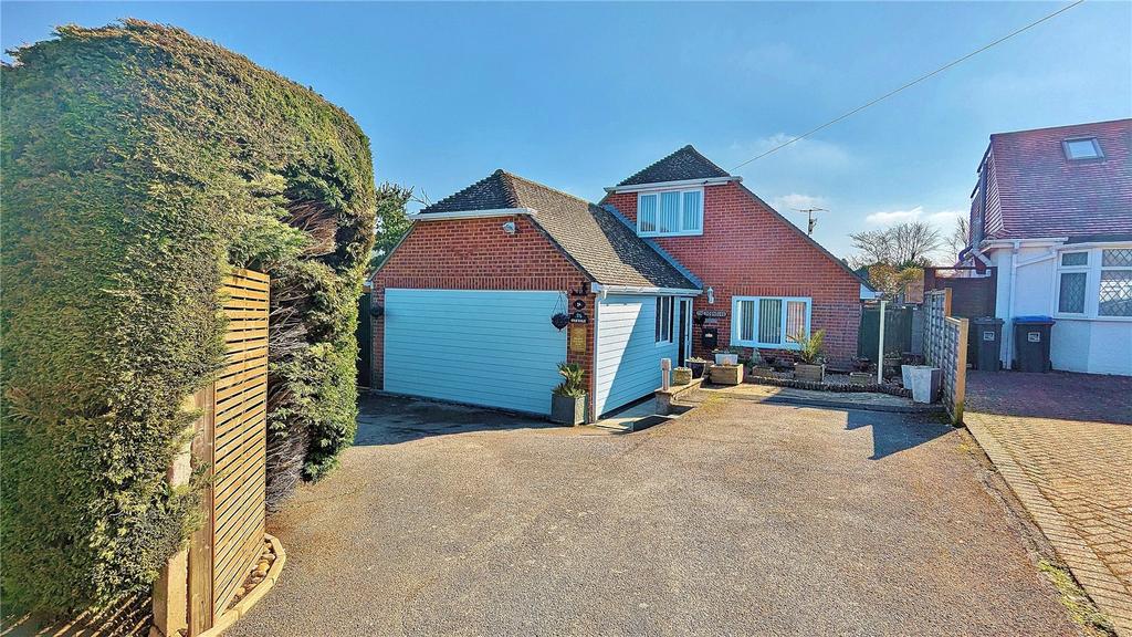 Vale Drive, Findon Valley, West... 3 bed bungalow £545,000