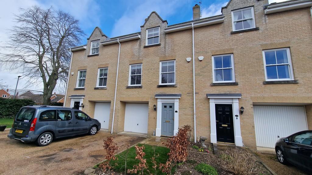 Doune Way, Harleston 4 bed terraced house for sale £310,000