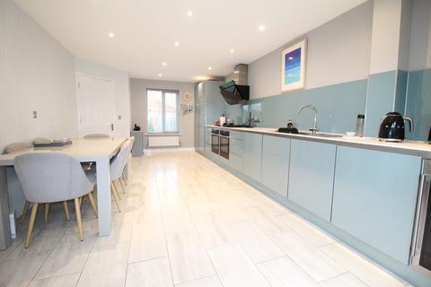 20 Bashkir Road, Westbury, BA13 3GY