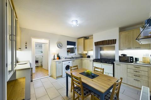 28 Somerset Road, Folkestone, CT19 4NP